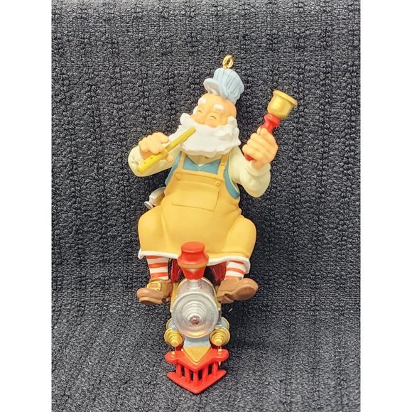 2000 Hallmark Keepsake Toymaker Sandta Christmas Ornament - Picture 2 of 8